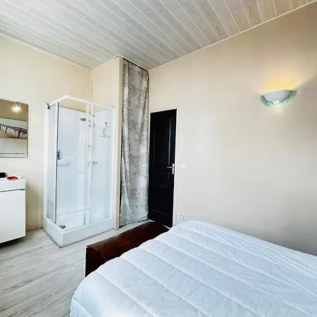 Nyaraló Charmante Maison A 200m De La Pour 5 Personnes - Fr-1-709-94 *
