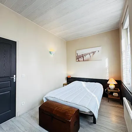 Charmante Maison à 200m De La Pour 5 Personnes - Fr-1-709-94