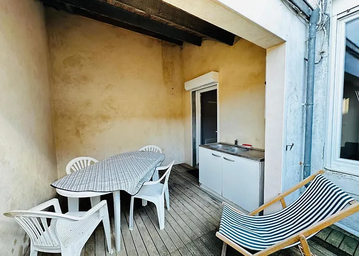 Charmante Maison A 200m De La Pour 5 Personnes - Fr-1-709-94 בית נופש